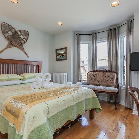 טורונטו Rose Garden Bed And Breakfast מראה חיצוני תמונה