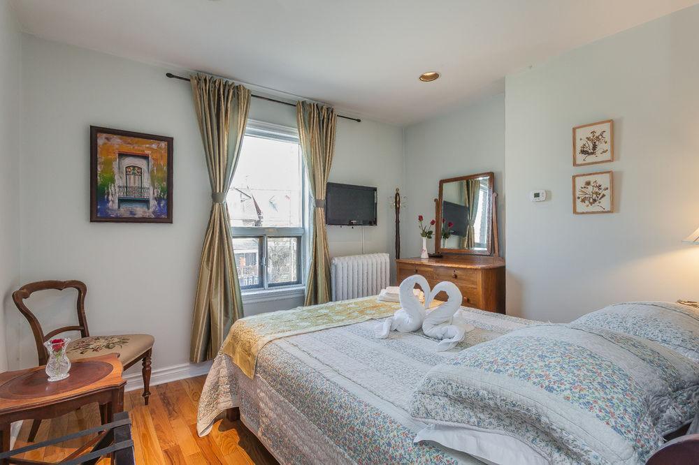 טורונטו Rose Garden Bed And Breakfast מראה חיצוני תמונה