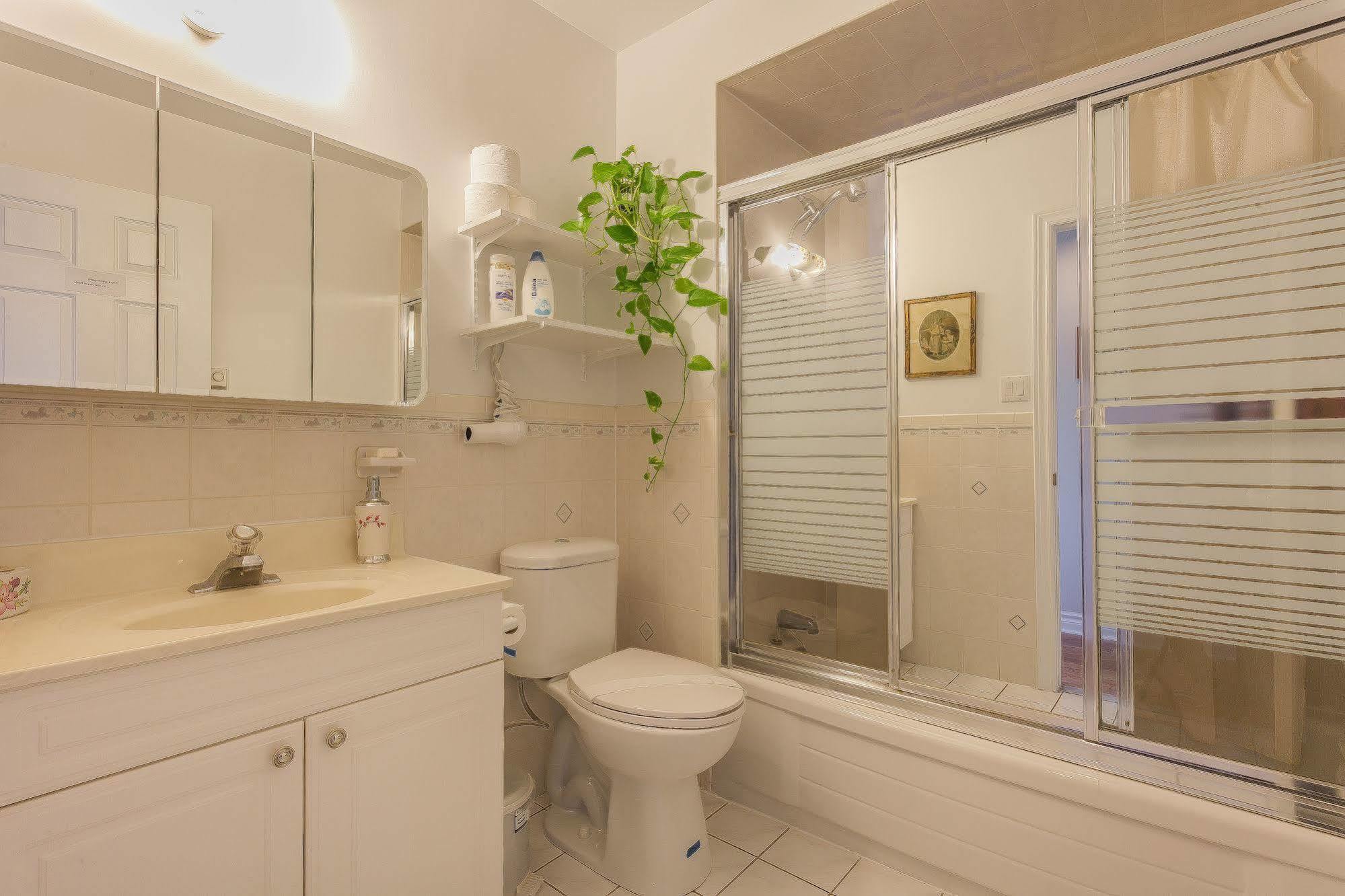 טורונטו Rose Garden Bed And Breakfast מראה חיצוני תמונה